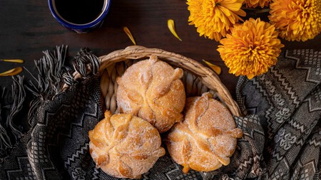 El Globo, La esperanza o La Ideal: dónde comprar el pan de muerto relleno más barato de 2025