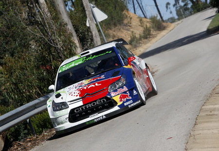 Citroën prueba en pista el C4 Hybrid4 WRC