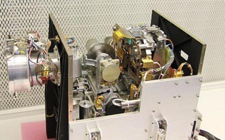 ¿Qué pasa cuando tienes que actualizar el sistema... de un satélite a millones de kilómetros de la Tierra?