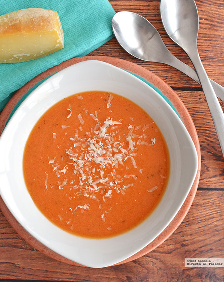 Crema de jitomate. Receta en olla de cocción lenta