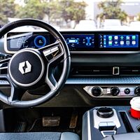 La Lordstown Endurance promete ser la primera pick-up eléctrica del mundo y ya muestra su interior con triple pantalla