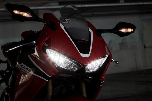 Una nueva Honda CBR1000RR Fireblade podría llegar en 2019 dispuesta a romper la barrera de los 200 CV