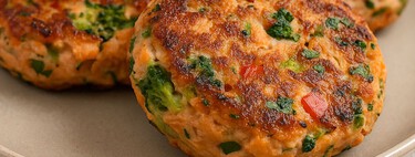 Receta fácil de tortitas de salmón en lata: económicas, rendidoras y altas en proteína