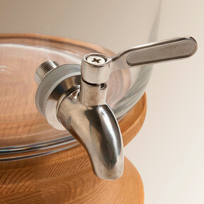 El Corte Inglés vende un dispensador de bebidas perfecto para servirlas en el aperitivo, pero con estilo