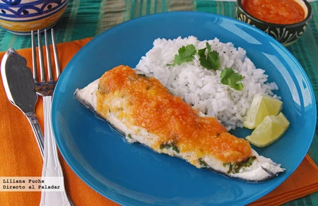 Filetes de pescado con salsa de papaya: receta marinera con aires mexicanos