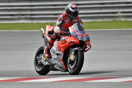 Las Ducati oficiales dan un paso al frente: Lorenzo y Dovizioso están encantados con la GP18