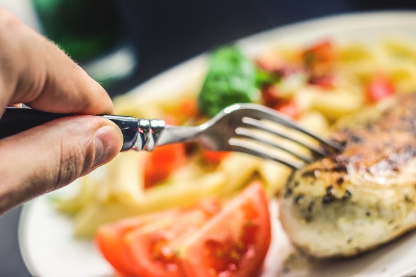 Dieta paleo y dieta cetogénica o keto: estas son sus diferencias (para que no las confundas)