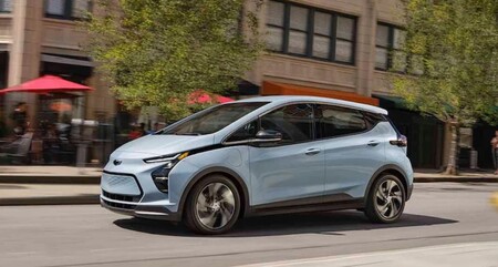 El riesgo de incendio del Chevy Bolt y la llamada a revisión de todas las unidades fabricadas enfrenta a General Motors con LG