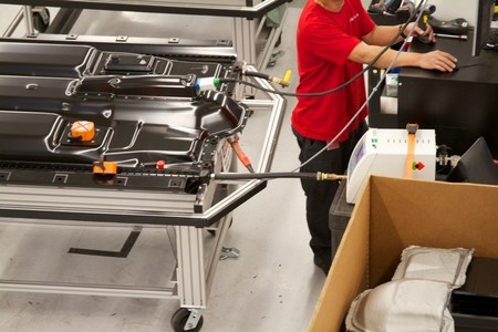 Apple está fichando a empleados de Tesla para su 'Project Titan', o próximo coche eléctrico