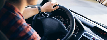Estos son los factores que usa tu compañía para cobrarte más barato el seguro de tu coche de segunda mano