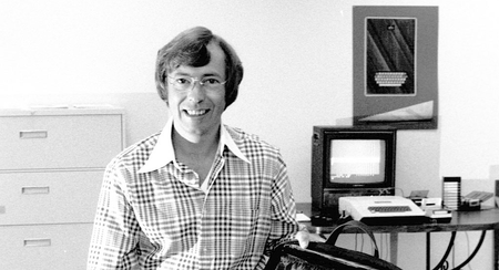 Mike Markkula, el inversor que le dio una oportunidad a Jobs y acabó digiriendo Apple de 1981 a 1983