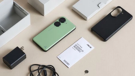 ASUS ゼンフォン 10