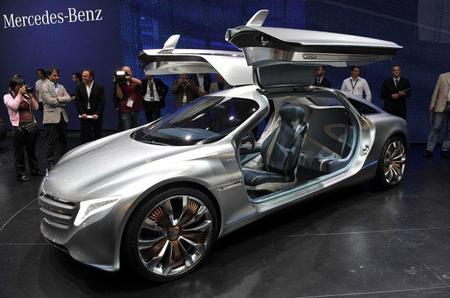 Mercedes-Benz F125 se muestra en vídeo e imágenes