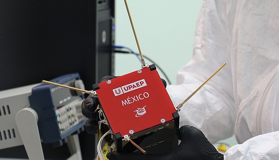 El primer nanosatélite mexicano, Aztechsat-1, cumplió con su misión al ...