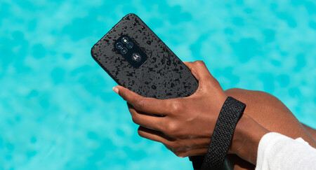Nuevo Motorola Defy: el móvil todoterreno de Motorola vuelve 11 años después con más potencia y carga rápida