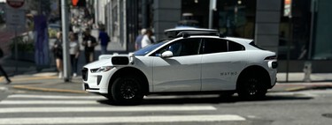 Los robotaxis tienen truco: Waymo reconoce que a veces hay personas conduciendo sus coches en remoto