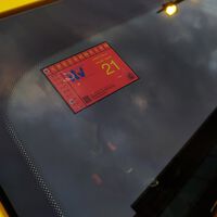 Absuelven a un conductor en Córdoba tras colocar una pegatina de la ITV de otro vehículo, y caducada