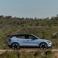 Se confirma: las ventas de Tesla están perdiendo fuelle y ya hay un coche eléctrico que amenaza el reinado de los Model Y y Model 3 