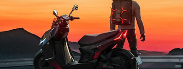 Una marca ha vendido 20.000 scooters eléctricos en menos de 48 horas. ¿El truco? Viene equipado como una Yamaha Tracer 