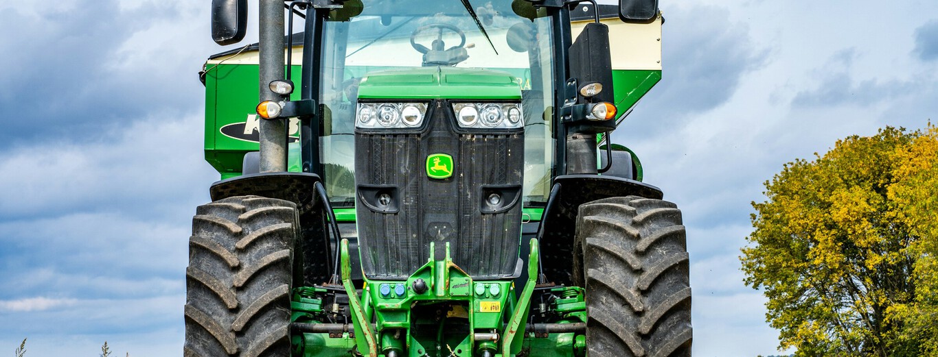 John Deere pierde la partida y el control total de las reparaciones de sus tractores: estará bajo lupa 10 años