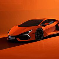 El bestial Lamborghini Revuelto combina su motor V12 atmosférico con tres eléctricos para romper la barrera de los 1.000 CV