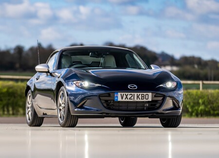 Nuevos rumores dicen que el nuevo Mazda MX-5 seguirá siendo de combustión interna y no eléctrico