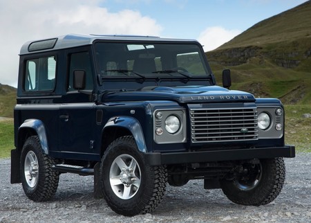 Land Rover Defender 2013 1024 02
