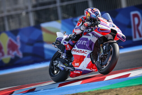 Jorge Martín comprime MotoGP ganando en Misano y Dani Pedrosa roza el podio como 'wild card'