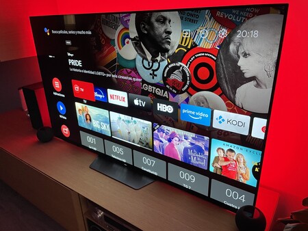 Así de fácil es borrar los datos en un televisor con Android TV, webOs o Tizen para dejarlo como recién sacado de la caja
