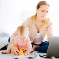 Hoy es el último día para reclamar la devolución del IRPF por maternidad si tu hijo ha nacido en 2014