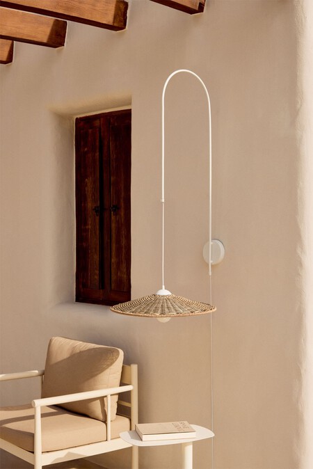 Lampara De Pared Para Exterior En Hierro Y Ratan Sintetico Sopant