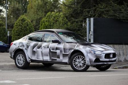 Captan en Italia Maserati Levante en fase de pruebas