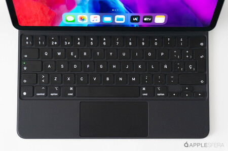 Magic Keyboard Ipad 02