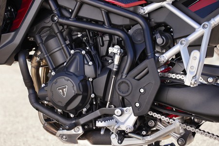 Triumph Tiger 900 2024 019