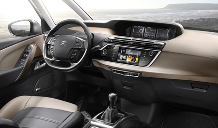 Citroën C4 Picasso 2013 interior 024