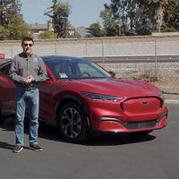 El Ford Mustang Mach-E bate en autonomía al Tesla Model Y, según esta prueba en vídeo