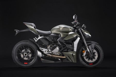 Ducati Streetfighter V2 Storm Green002
