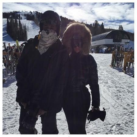 Kim Kardashian y su <em>furkini</em> en la nieve, u otras formas de ir a esquiar
