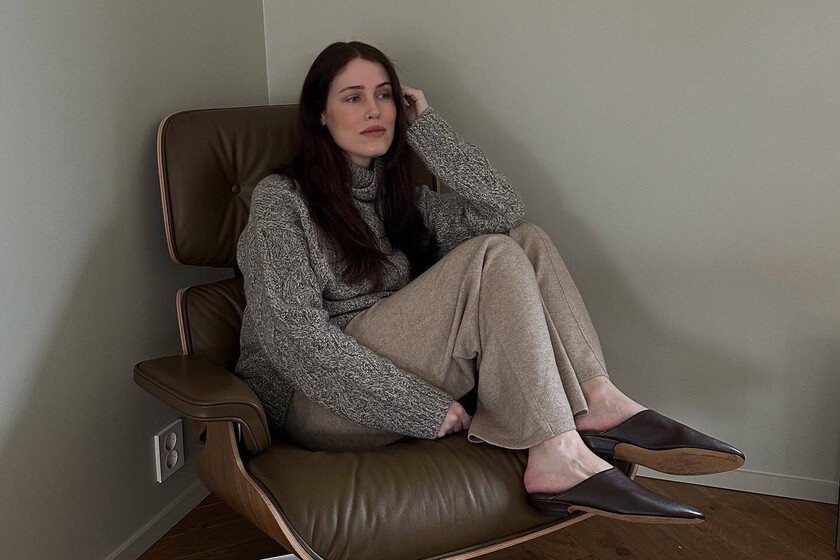 Zara triunfa con la chaqueta de punto finita súper versátil para el entretiempo: es muy elegante y cuesta solo 17,99 euros