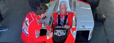 Fernando Alonso se pasa el juego de los regalos: un McLaren de Fórmula 1 de Ayrton Senna para sus padres por Navidad, y ya lo han disfrutado en circuito