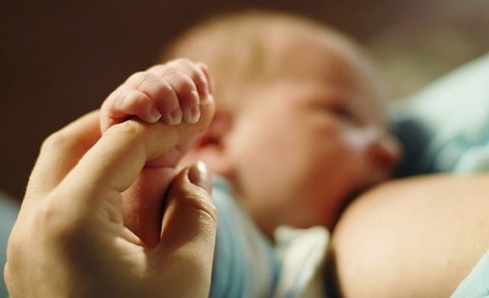 Los padres también tendrán permiso de lactancia por el nacimiento de hijos