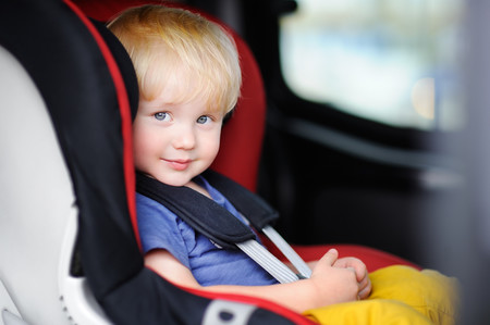 ¿Conoces la última hora sobre los SRI de tus hijos en el coche?