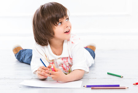 Nueve sorprendentes beneficios que tiene para los niños pintar mandalas
