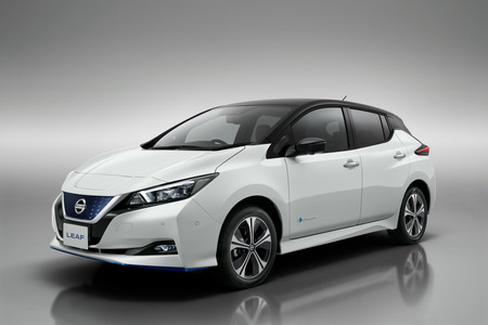 El Nissan Leaf e+ es el mismo coche eléctrico pero más potente que nunca: 217 CV desde 40.860 euros