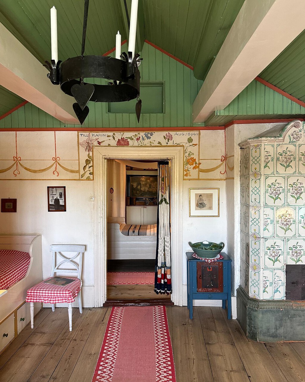 El papel pintado ya no está de moda, estas son las tendencias que lo reemplazan adoptadas por los diseñadores de interiores 