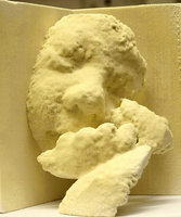 Ecografías en relieve: escultura en bronce del feto