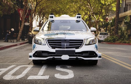 Los taxis autónomos de Mercedes-Benz y Bosch ultiman su puesta a punto y ya llevan pasajeros a bordo