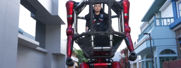 Si tienes 500.000 euros sueltos, Unitree tiene un regalo para ti: un robot mecha tripulado de 500 kilos de peso