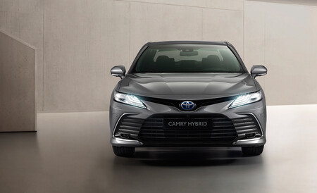 Toyota Camry Electric Hybrid 2021, precios para España
