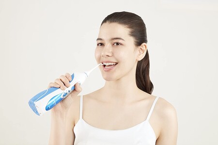 Este irrigador dental de Panasonic es uno de los más vendidos de Amazon, funciona sin cables y hoy lo tienes por 26 euros menos